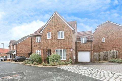 undefined, Broadleaf Close, Basingstoke