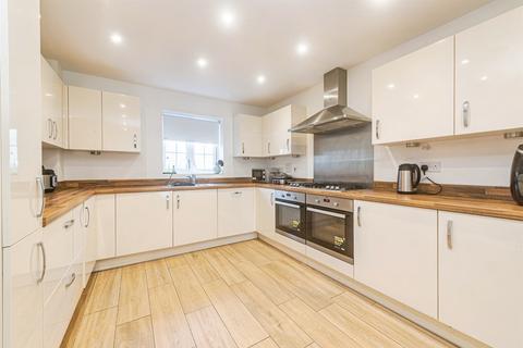 undefined, Broadleaf Close, Basingstoke