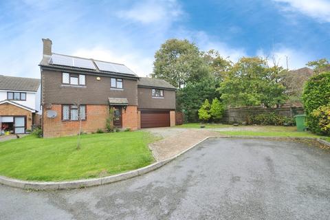 Crecy Close, St. Leonards-On-Sea
