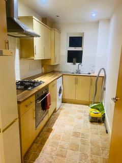 2 bedroom flat to rent, Forsythia Court, Harrow HA1