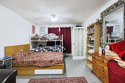 undefined, Argyle Court, Watford