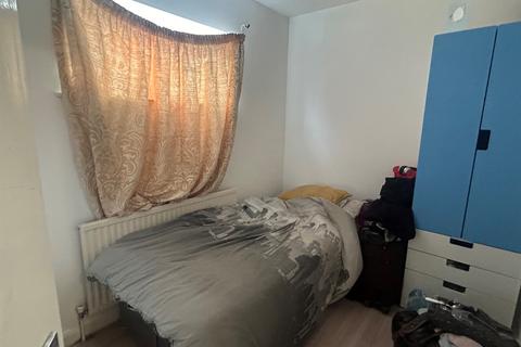 undefined, Stockwood Crescent, Luton