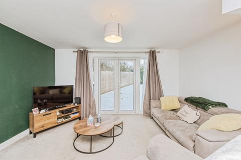 2 bedroom semi-detached house for sale, Meadow Way, TAMWORTH