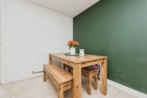 2 bedroom semi-detached house for sale, Meadow Way, TAMWORTH