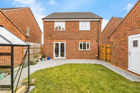 4 bedroom detached house for sale, Taper Close, Kingswinford