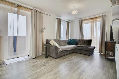 2 bedroom flat for sale, Hilltop Way, Hatfield