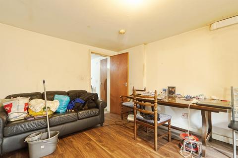 5 bedroom terraced house for sale, Woodsley Road, Leeds