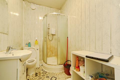 5 bedroom terraced house for sale, Woodsley Road, Leeds