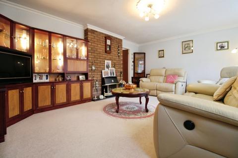 4 bedroom detached house for sale, Ledbury Close, Oadby, Leicester