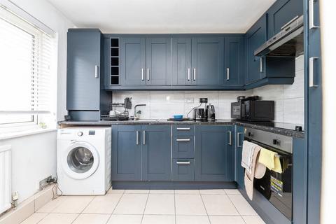 2 bedroom ground floor flat for sale, Aldykes, Hatfield