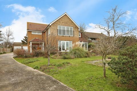 4 bedroom detached house for sale, Little Anglesey Road, Gosport