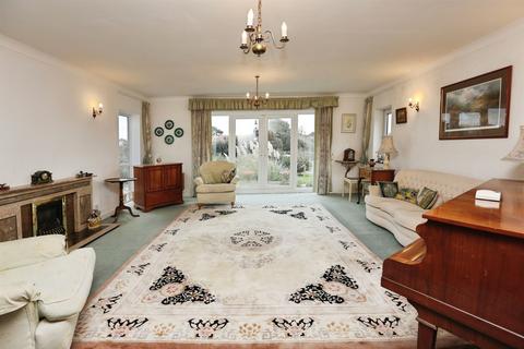 4 bedroom detached house for sale, Little Anglesey Road, Gosport