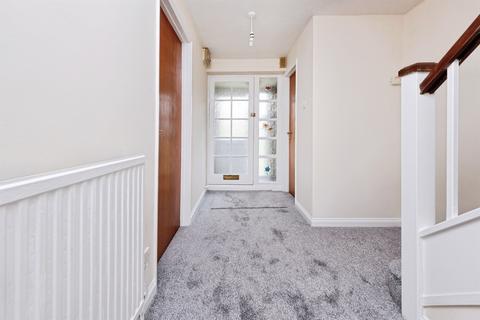 undefined, Plover Close, Buckingham