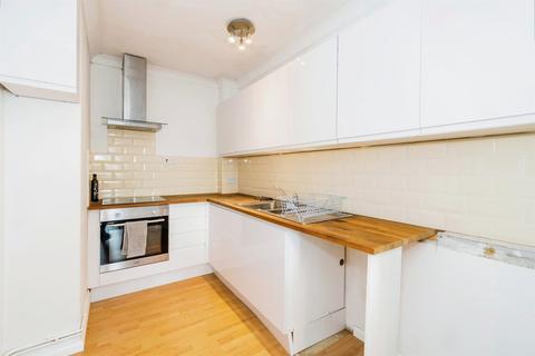 undefined, Fair Oak Road, Fair Oak, Eastleigh