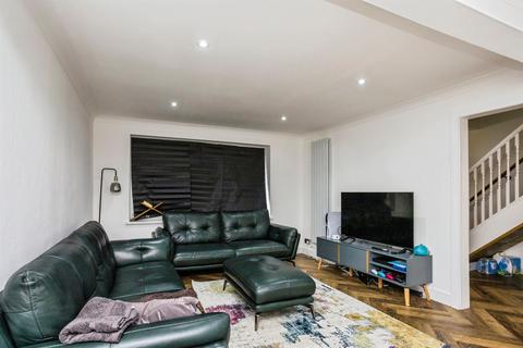 3 bedroom semi-detached house for sale, Burlands, Langley Green, Crawley