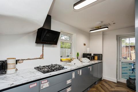 3 bedroom semi-detached house for sale, Burlands, Langley Green, Crawley