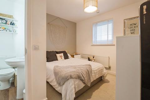 2 bedroom apartment for sale, Alexander Square, Eastleigh