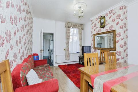 3 bedroom terraced house for sale, Mere Road, Leicester