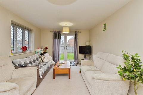 2 bedroom apartment for sale, Suffolk Punch Close, Heelands, Milton Keynes