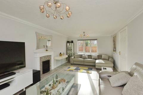 undefined, Tiverton Crescent, Kingsmead, Milton Keynes