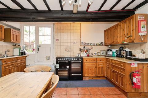 6 bedroom terraced house for sale, Friday Market Place, Walsingham