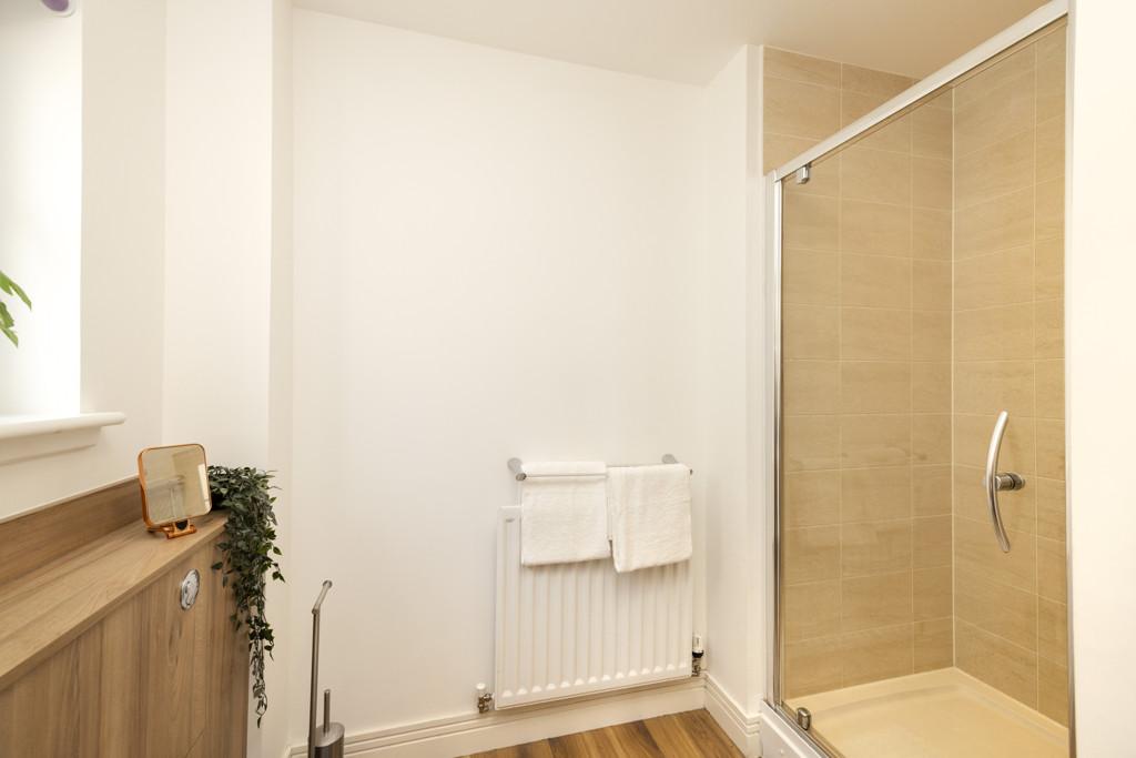 Double bedroom 2 en suite shower room of 5 Old...