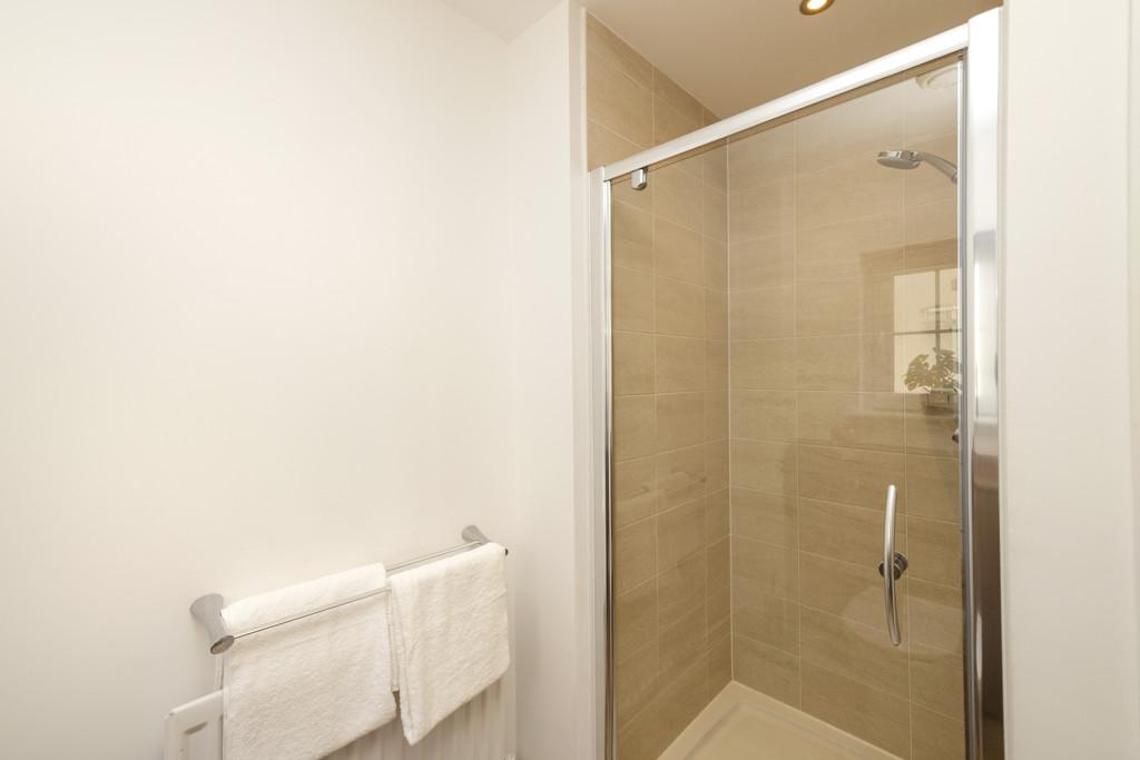 Double bedroom 2 en suite shower room of 5 Old...