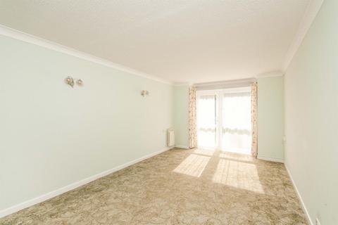 1 bedroom ground floor flat for sale, St. Johns Road, Eastbourne