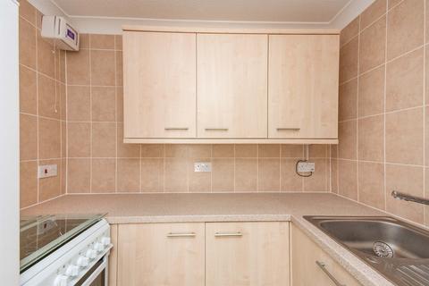 1 bedroom ground floor flat for sale, St. Johns Road, Eastbourne
