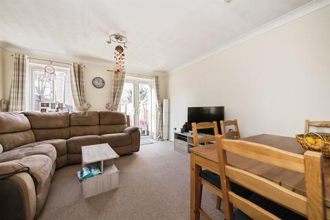 undefined, Kern Close, Southampton