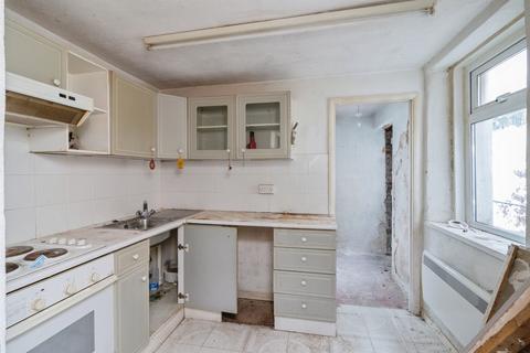 1 bedroom ground floor flat for sale, St. Efrides Road, Torquay