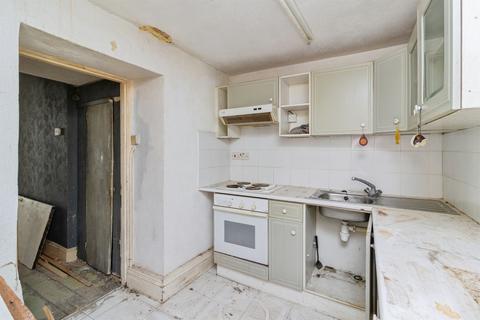 1 bedroom ground floor flat for sale, St. Efrides Road, Torquay