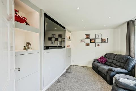 3 bedroom semi-detached house for sale, Stanberrow Road, Hereford