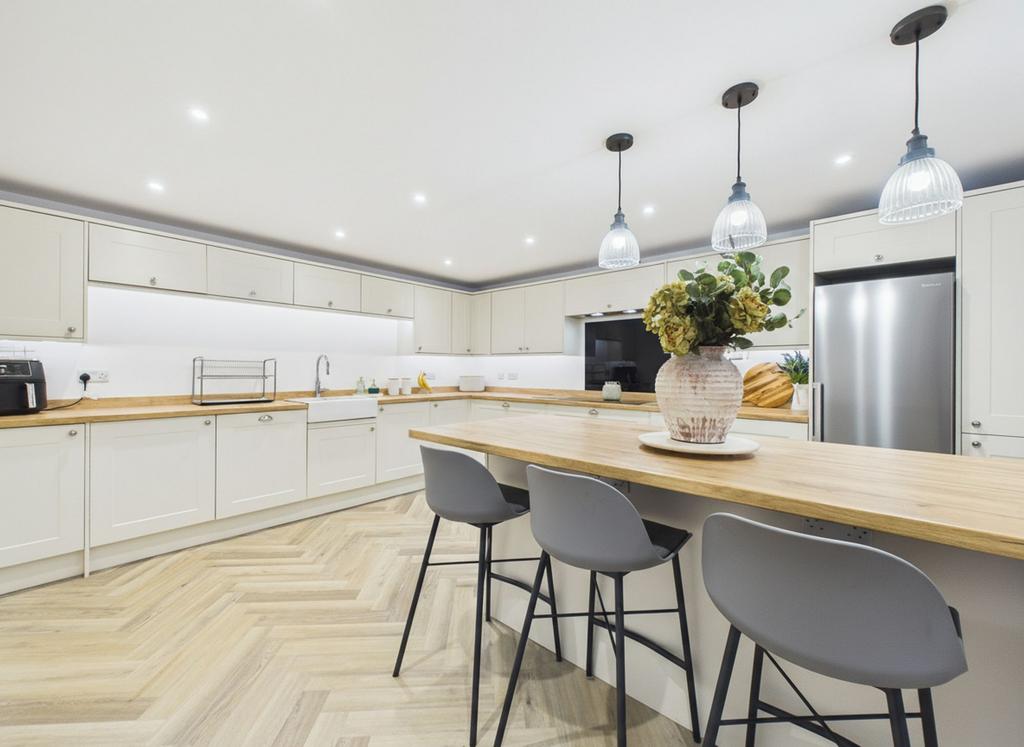 Open-Plan Living Dining Kitchen