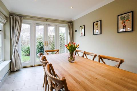 undefined, Park End, Bladon OX20