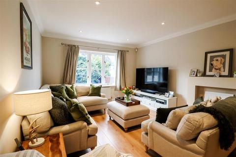 undefined, Park End, Bladon OX20