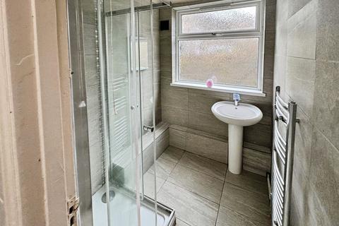 3 bedroom terraced house for sale, Broadway, Pontypridd