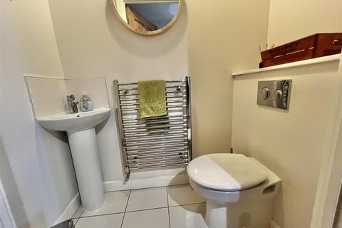 4 bedroom detached house for sale, Clarence Drive, Darlington