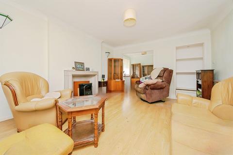 2 bedroom maisonette for sale, Vint Crescent, Colchester