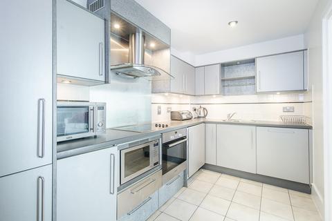 2 bedroom apartment to rent, St George Wharf London SW8