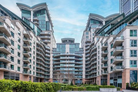 2 bedroom apartment to rent, St George Wharf London SW8
