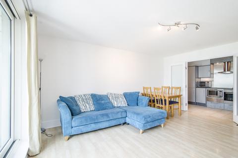 2 bedroom apartment to rent, St George Wharf London SW8