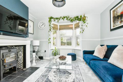 3 bedroom terraced house for sale, Turnpike Road, Blunsdon, Swindon