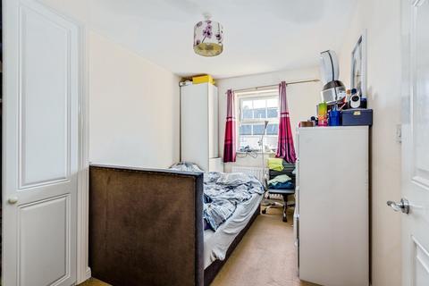 undefined, Rigel Close, Swindon