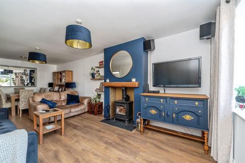 undefined, Tudor Close, Bromham, Bedford