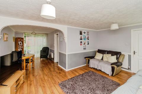 3 bedroom terraced house for sale, Burns Avenue, TIPTON