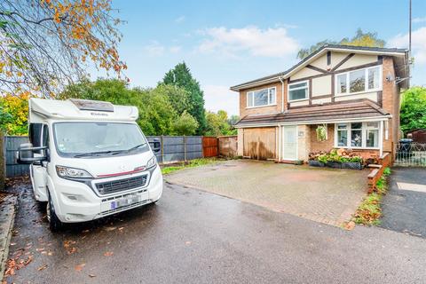 Beverston Road, Tipton