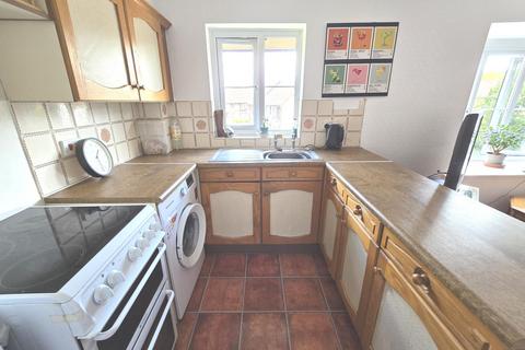 2 bedroom apartment for sale, High Road, Broxbourne