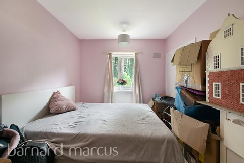 3 bedroom semi-detached house for sale, Dale View, Headley, EPSOM