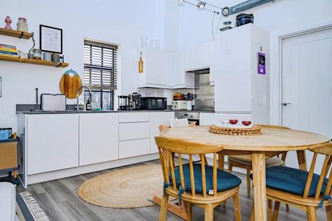 2 bedroom flat for sale, Hansell Gardens, St. Albans